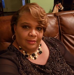 Meet your Posher, Carolyn